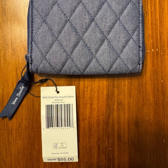 Vera Bradley Moonlight Navy Quilted Zip Around Wallet - Picture 4 of 4